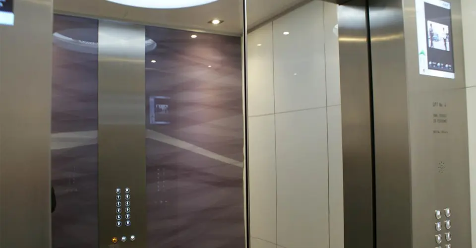 thang máy ở hàn quốc