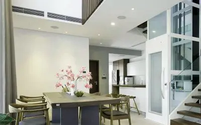 Thang máy cửa mở bằng tay